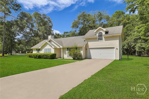27 Dover Dr, Richmond Hill, GA, 31324-5139 | Card Image
