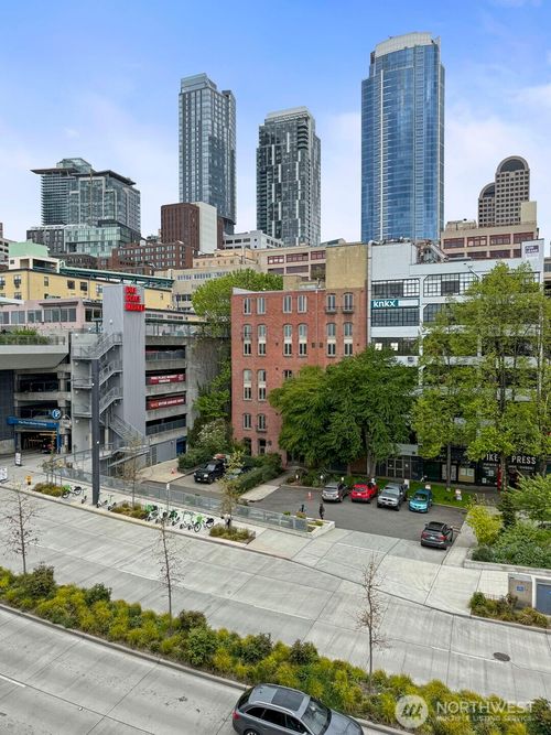 r203-1507 Western Ave, Seattle, WA, 98101-1563 | Card Image
