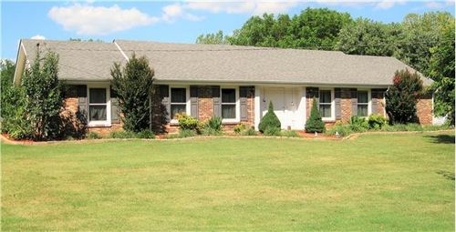 195 Dry Creek Rd, Goodlettsville, TN, 37072-4004 | Card Image