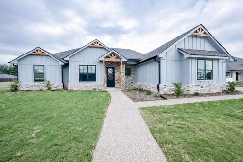 224 Fox Run Ln, Robinson, TX, 76706-6127 | Card Image