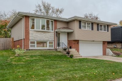 7417 160th Place, House other with 3 bedrooms, 1 bathrooms and 2 parking in Tinley Park IL | Image 2