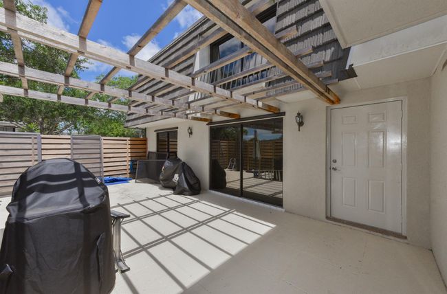 1512 15 Th Ter, Condo with 3 bedrooms, 3 bathrooms and null parking in Palm Beach Gardens FL | Image 10