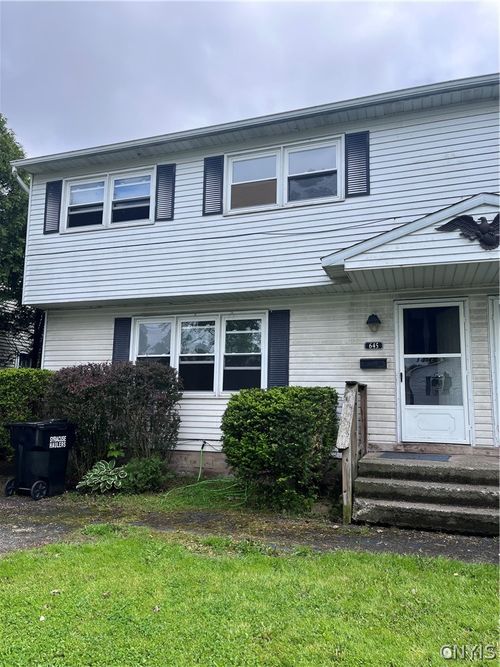 645 Sunflower Dr, Liverpool, NY, 13088-5654 | Card Image