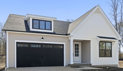 2 Summer Time Cir, Pawcatuck, CT, 06379-2248 | Card Image