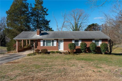 5021 Selena Street, Winston-Salem, NC, 27106 | Card Image