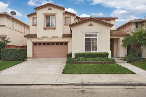748 Iberis Way, Tracy, CA, 95376-9215 | Card Image