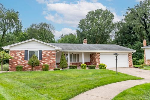 2624 Oak Leaf Cv, South Bend, IN, 46628-3439 | Card Image