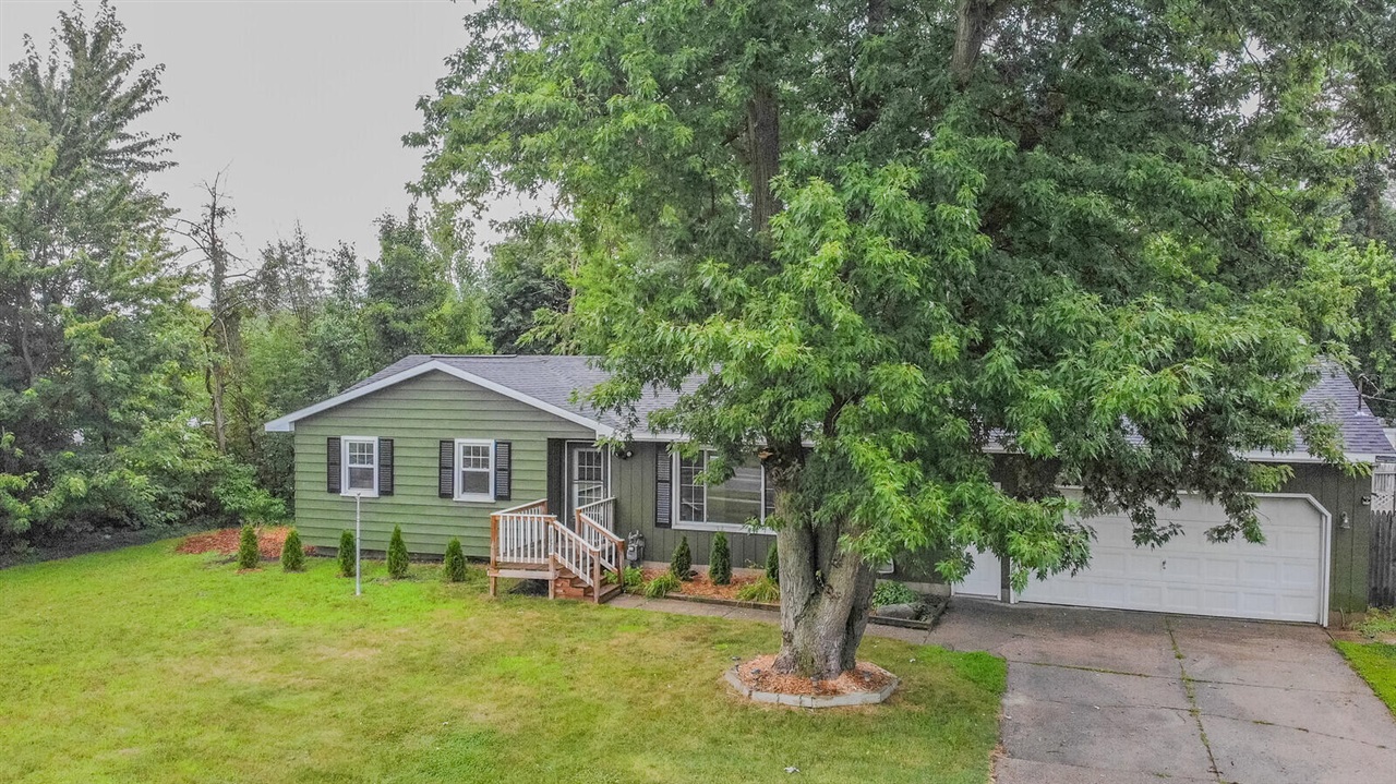 64th Ave, Allendale, MI 49401