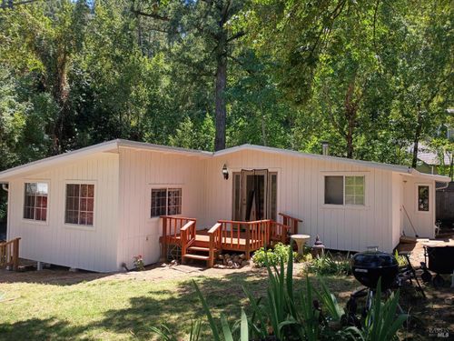 10113 Field Lane, Forestville, CA, 95436 | Card Image