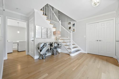 8 Eldredge Pl, Rye, NY, 10580-2442 | Card Image