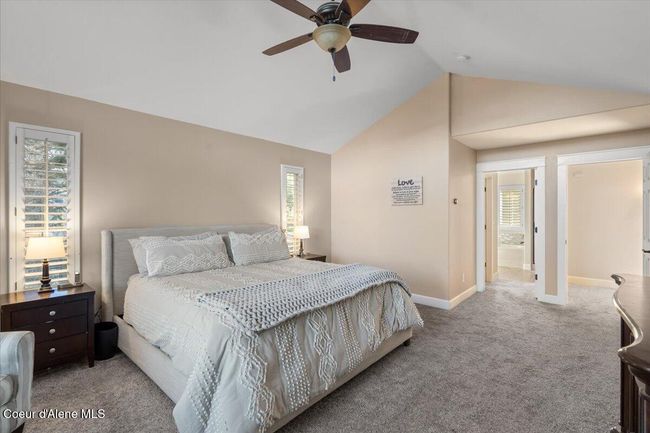 Spacious primary suite | Image 15