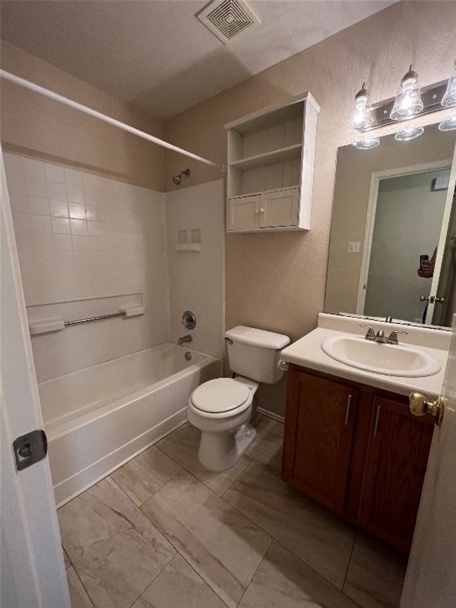 Secondary bathroom | Image 28