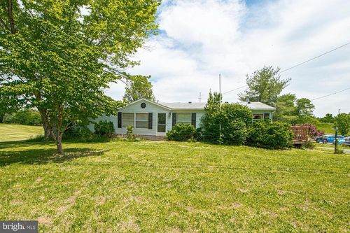 2383 Guard Hill Rd, MIDDLETOWN, VA, 22645-3957 | Card Image