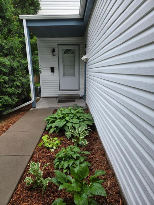 3615 Mckinley St Ne, Minneapolis, MN, 55418-1512 | Card Image