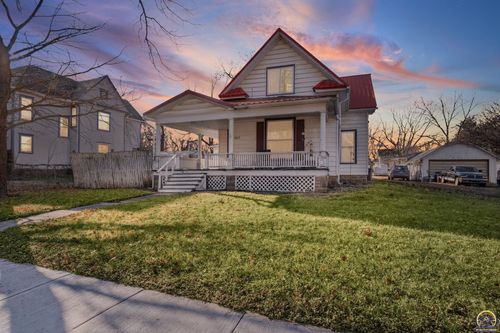 607 Maple St, Overbrook, KS, 66524-9488 | Card Image