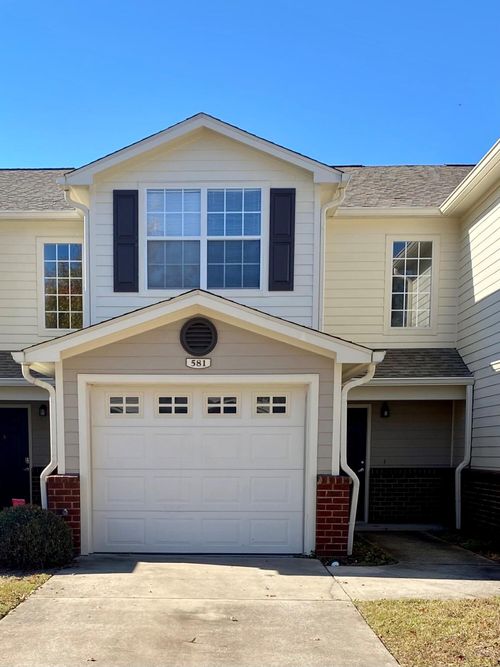 581 Wingspan Way, Crestview, FL, 32536-2255 | Card Image