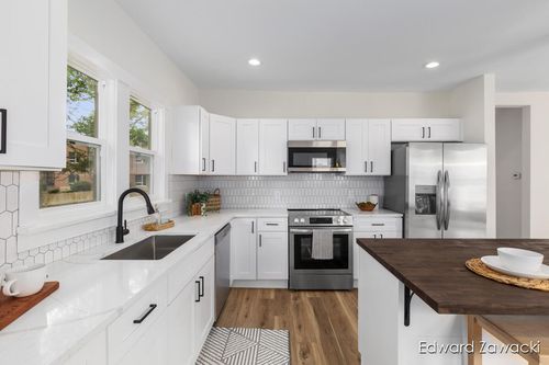 404 S Bridge St, Belding, MI, 48809-2018 | Card Image