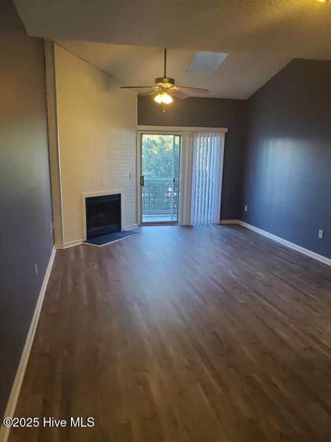 APT-304C - 4220 Wilshire Blvd, Condo with 1 bedrooms, 1 bathrooms and 1 parking in Wilmington NC | Image 5