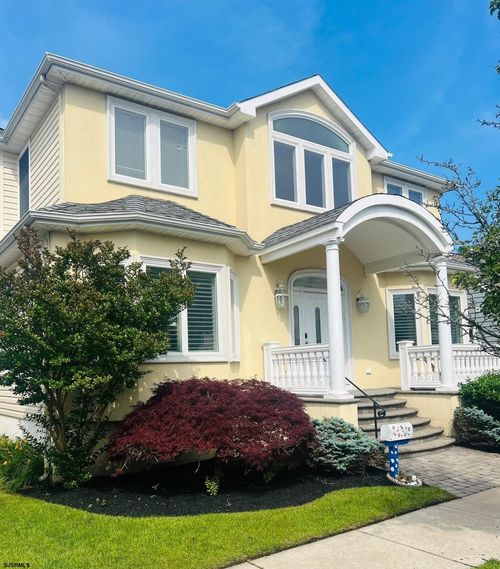 21 N Kenyon Ave, MARGATE CITY, NJ, 08402-1537 | Card Image