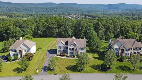 10 Heather Rdg, Highland Mills, NY, 10930-8320 | Card Image