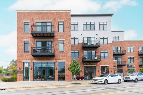 404-246 Green Bay Rd, Highwood, IL, 60040-1728 | Card Image