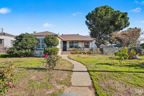 216 Bedford Way, Bakersfield, CA, 93308 | Card Image