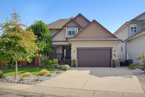 2816 Woodland Dr, Langley, BC, V2Y1C2 | Card Image