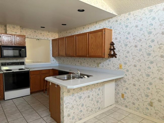 628 Middlebury Loop, House other with 3 bedrooms, 2 bathrooms and null parking in NEW SMYRNA BEACH FL | Image 8