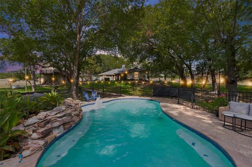 318 Ridge Creek Rd, Waxahachie, TX, 75167-8334 | Card Image