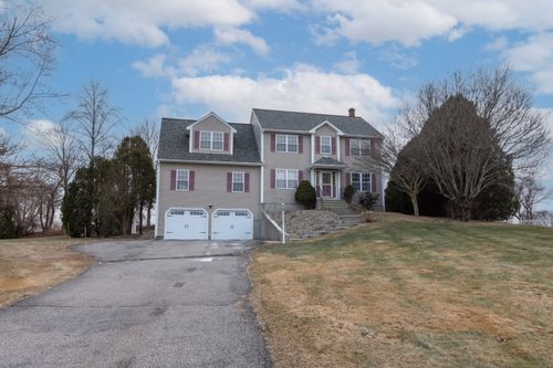 7 Margaret Circle, Pomfret, CT, 06259 | Card Image