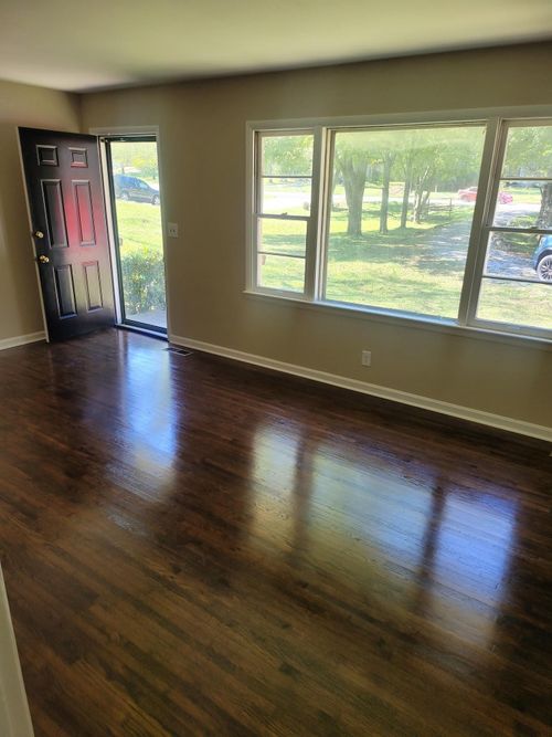 704 S Dickerson Rd, Goodlettsville, TN, 37072-1704 | Card Image