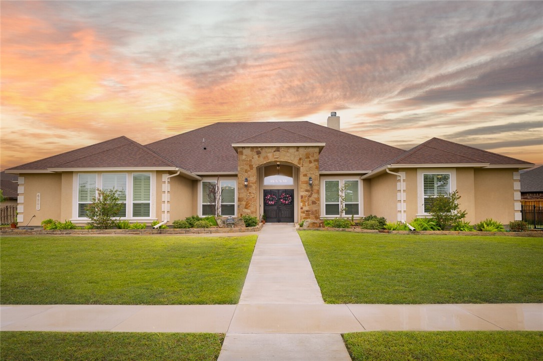 Lago Vista Dr, Corpus Christi, TX 78414