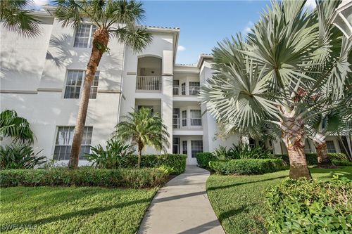 2201-8223 Parkstone Pl, NAPLES, FL, 34120-1678 | Card Image