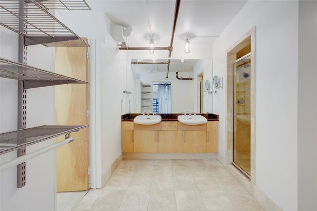 APT-210 - 411 Brazos St, Condo with 1 bedrooms, 2 bathrooms and 1 parking in Austin TX | Image 8