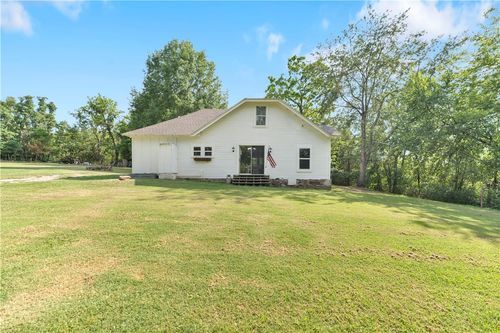153 Amanda Place, Huntsville, AR, 72740 | Card Image