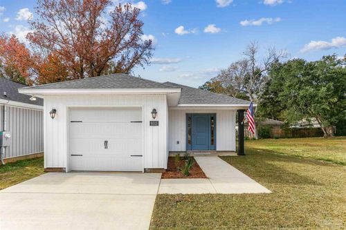 8515 Rose Ave, Pensacola, FL, 32534-3650 | Card Image