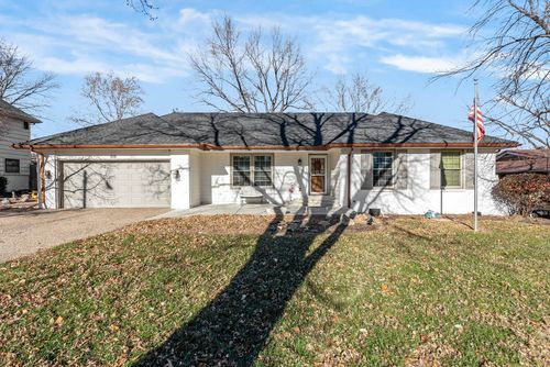 818 E Sunrise Ct, Derby, KS, 67037 | Card Image