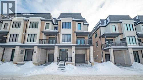 84-143 Elgin St N, Cambridge, ON, N1R0E1 | Card Image