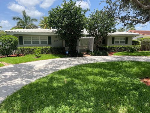 2533 Ne 21st Ter, Lighthouse Point, FL, 33064-7738 | Card Image