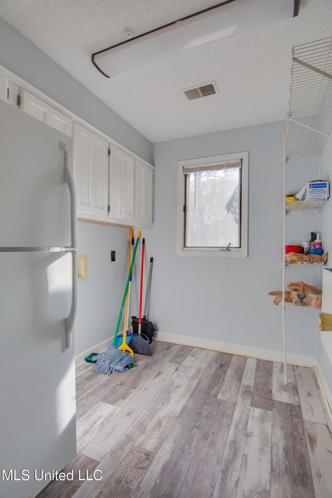 Laundry | Image 10