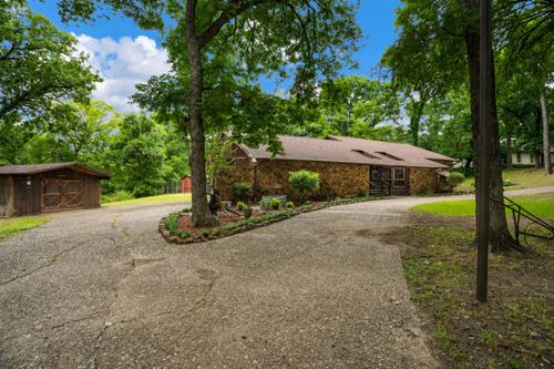 207 Shadowwood Trl, Ovilla, TX, 75154-1421 | Card Image