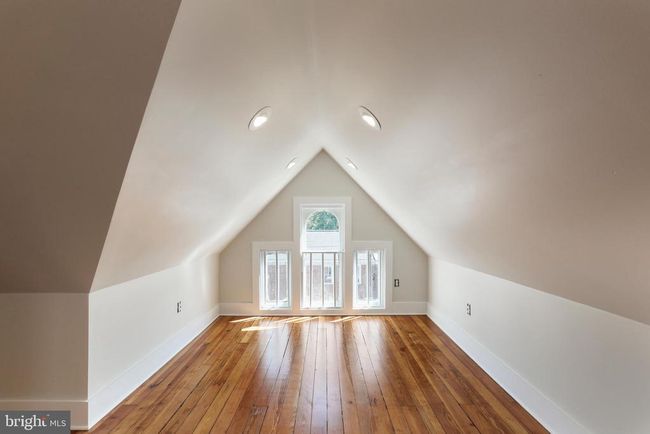 408 W King St, Home with 0 bedrooms, 4 bathrooms and null parking in MARTINSBURG WV | Image 56