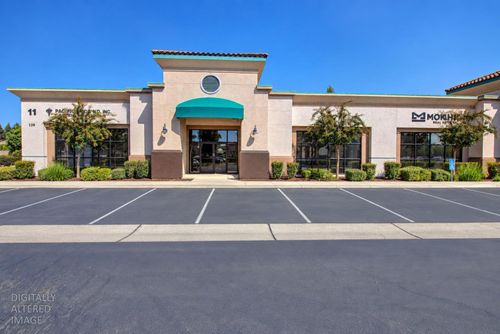 b-d-e-139 W El Portal Dr, Merced, CA, 95348-2844 | Card Image