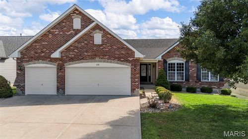 1116 William Penn Dr, Wentzville, MO, 63385-3588 | Card Image