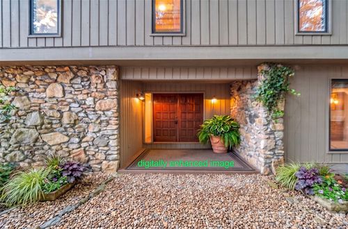 10 Chestnut Ridge Rd, Mills River, NC, 28759-2657 | Card Image
