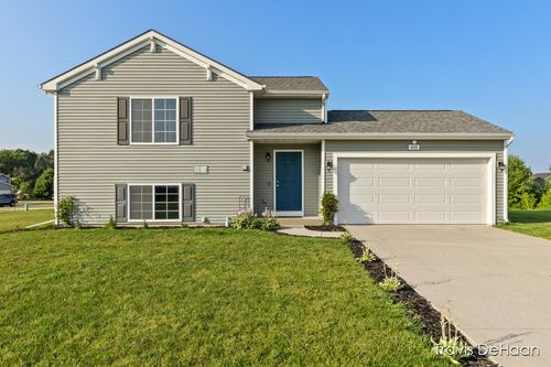 609 Tall Ridge Dr, Middleville, MI, 49333-8160 | Card Image