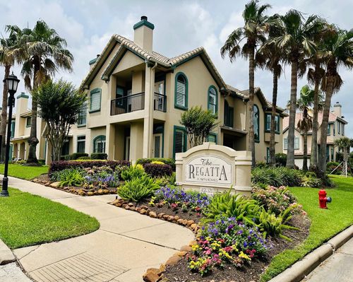457 Mariners Dr, Kemah, TX, 77565-2262 | Card Image