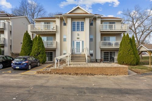 f-3507 E Ave, Cedar Rapids, IA, 52405-3543 | Card Image