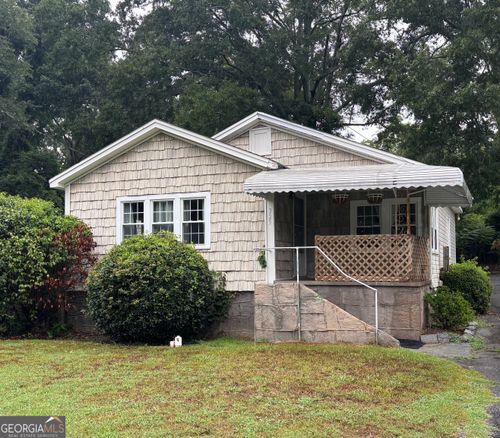 325 E Church St, Elberton, GA, 30635-2403 | Card Image