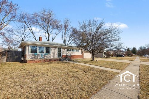 22521 E Schafer St, Clinton Twp, MI, 48035-1870 | Card Image